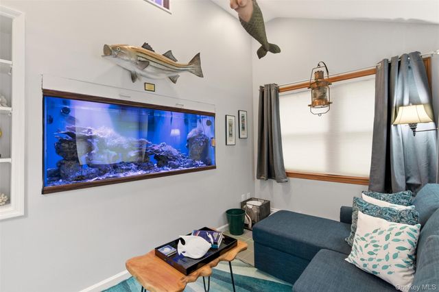 5 Cherrylawn Lane, Northport, NY 11768