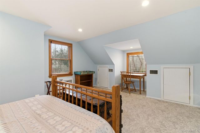 5 Cherrylawn Lane, Northport, NY 11768