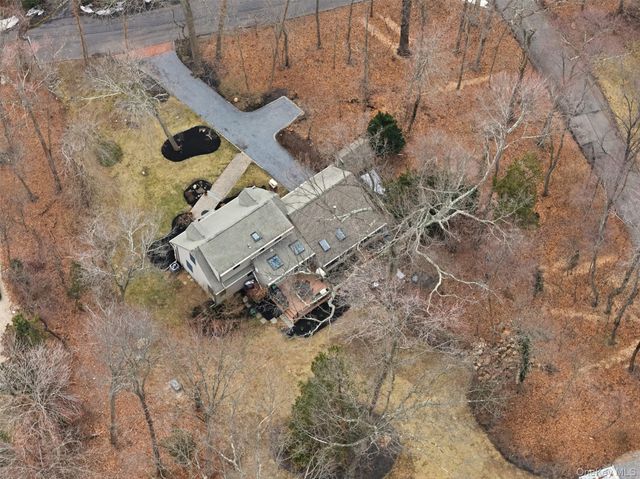 5 Cherrylawn Lane, Northport, NY 11768