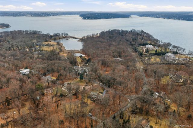 5 Cherrylawn Lane, Northport, NY 11768