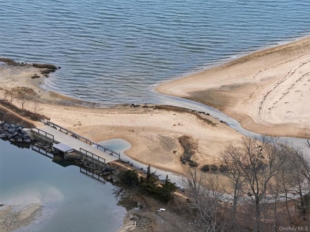 5 Cherrylawn Lane, Northport, NY 11768