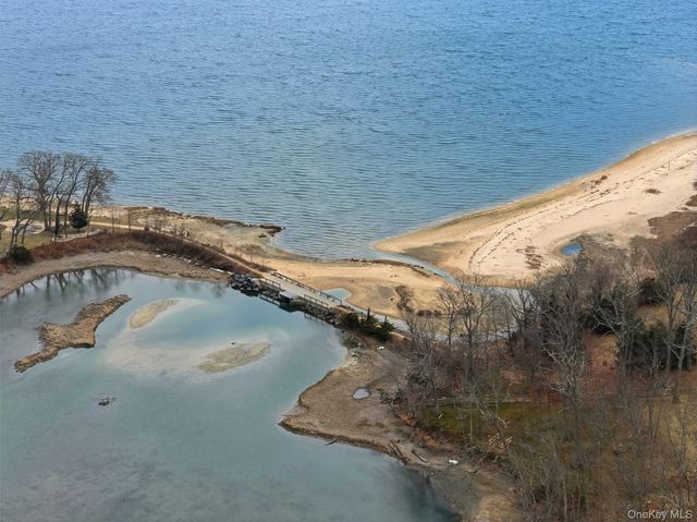 5 Cherrylawn Lane, Northport, NY 11768