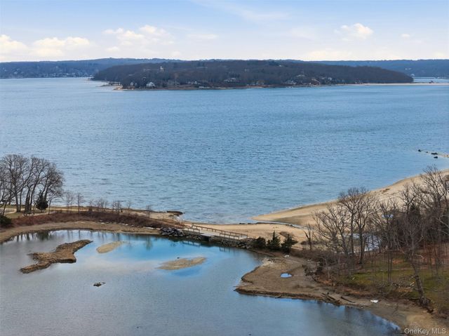 5 Cherrylawn Lane, Northport, NY 11768