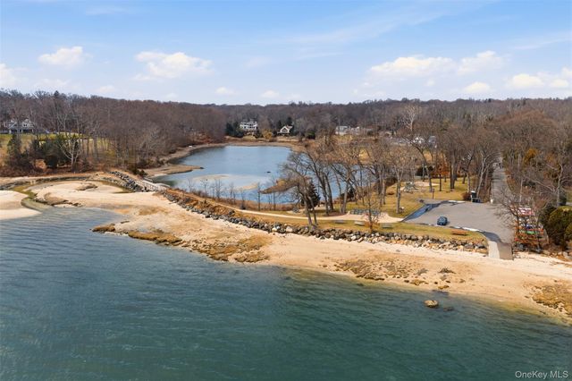 5 Cherrylawn Lane, Northport, NY 11768