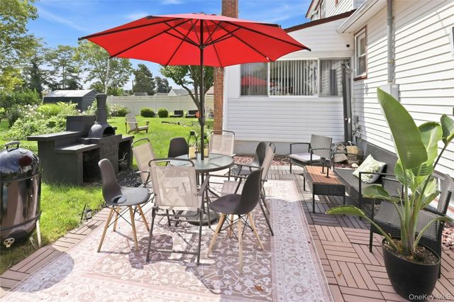 341 Hillcrest Drive, Seaford, NY 11783