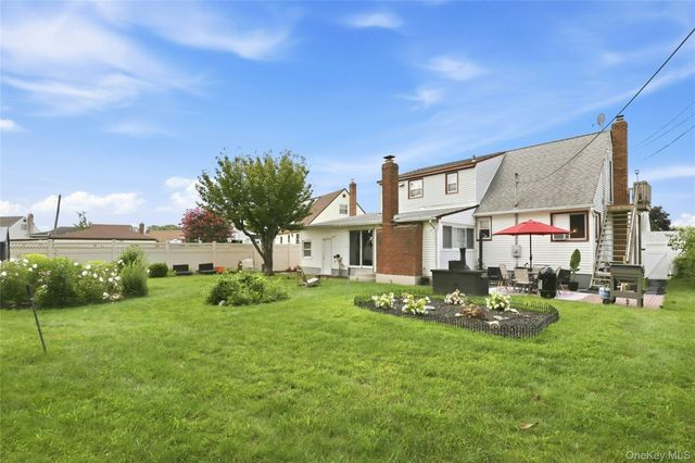 341 Hillcrest Drive, Seaford, NY 11783