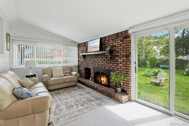 341 Hillcrest Drive, Seaford, NY 11783