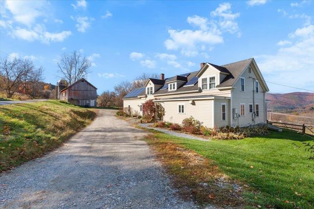 1629 North Mann Hill Road, Pownal, VT 05261
