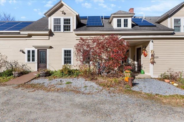1629 North Mann Hill Road, Pownal, VT 05261