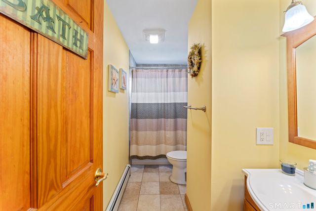 33 Coram Road, Shelton, CT 06484