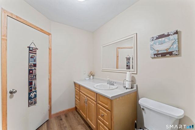 33 Coram Road, Shelton, CT 06484