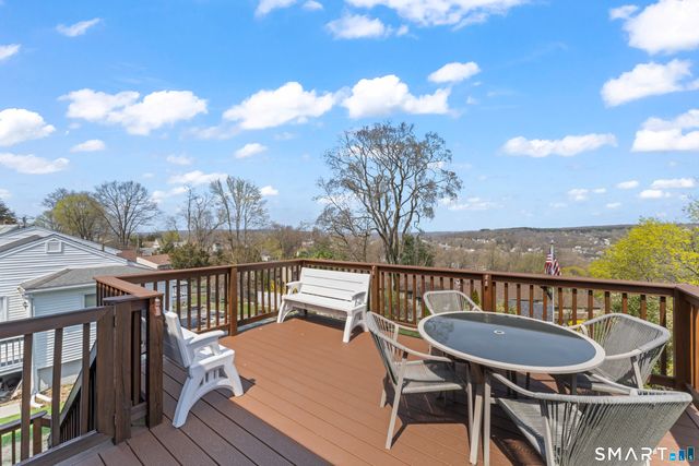 33 Coram Road, Shelton, CT 06484