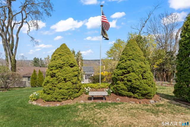 33 Coram Road, Shelton, CT 06484