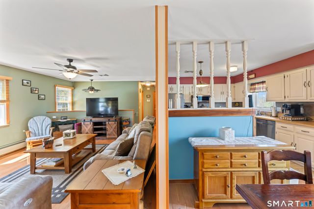 33 Coram Road, Shelton, CT 06484