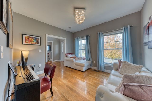 10 Talias Trail, Middletown, CT 06457