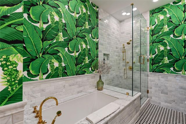 801 E Beach Drive TW2606, Galveston, TX 77550