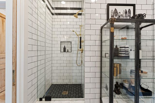 801 E Beach Drive TW2606, Galveston, TX 77550