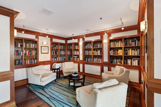 801 E Beach Drive TW2606, Galveston, TX 77550