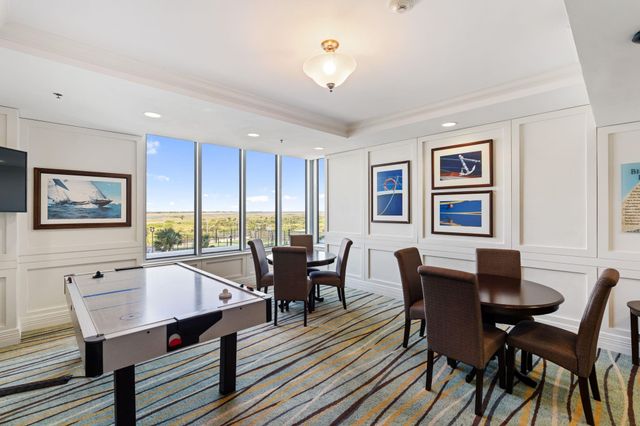 801 E Beach Drive TW2606, Galveston, TX 77550