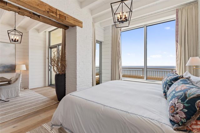 801 E Beach Drive TW2606, Galveston, TX 77550