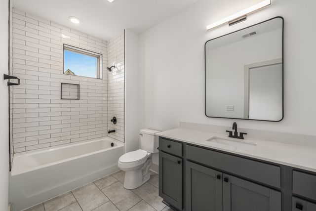 7341 Charlotte Pike Unit 114, Nashville, TN 37209