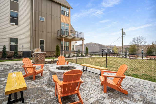 7341 Charlotte Pike Unit 114, Nashville, TN 37209