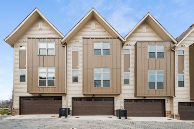 7341 Charlotte Pike Unit 114, Nashville, TN 37209