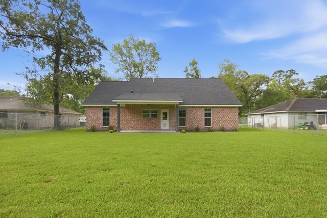 3418 Shadowcrest Lane, The Woodlands, TX 77385