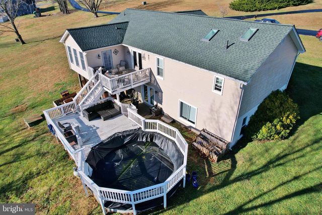 522 MANOR HILL DR, Toms Brook, VA 22660