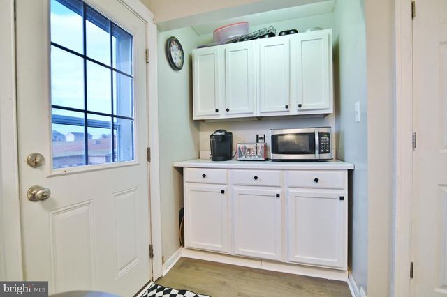 522 MANOR HILL DR, Toms Brook, VA 22660