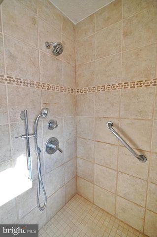 522 MANOR HILL DR, Toms Brook, VA 22660