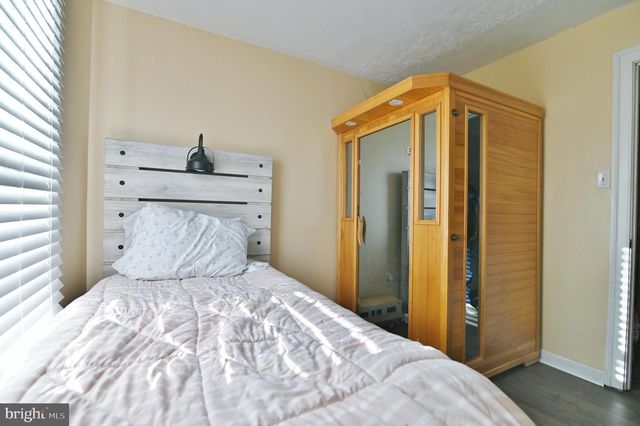 522 MANOR HILL DR, Toms Brook, VA 22660