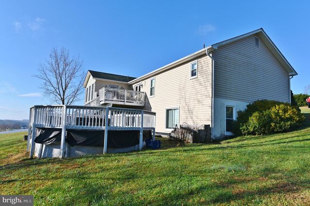 522 MANOR HILL DR, Toms Brook, VA 22660