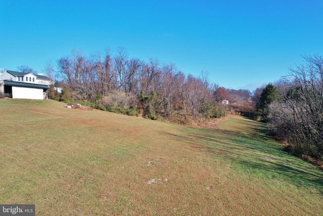 522 MANOR HILL DR, Toms Brook, VA 22660