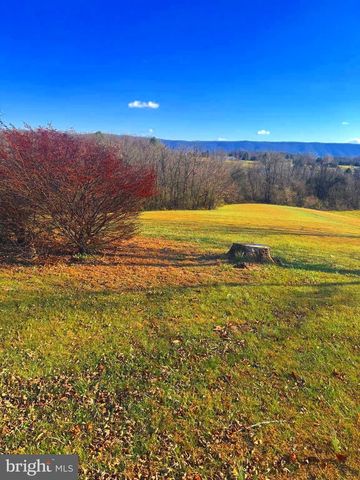 522 MANOR HILL DR, Toms Brook, VA 22660