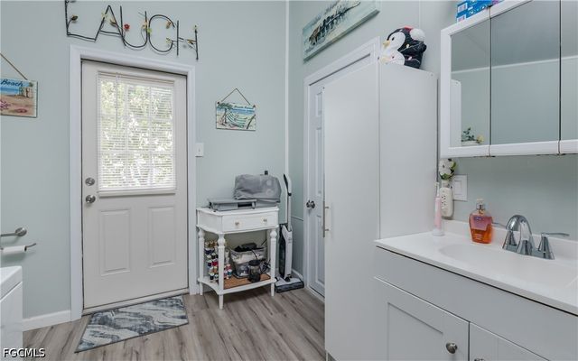 10848 Vireo CIR, Estero, FL 33928