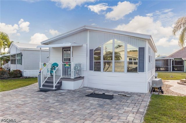 10848 Vireo CIR, Estero, FL 33928