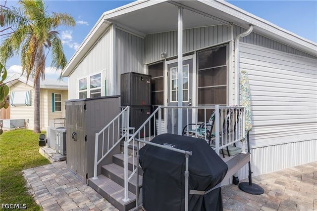 10848 Vireo CIR, Estero, FL 33928