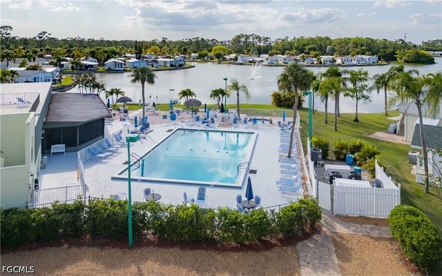10848 Vireo CIR, Estero, FL 33928