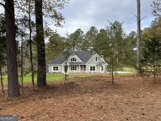 246 Field Rd, Griffin, GA 30223