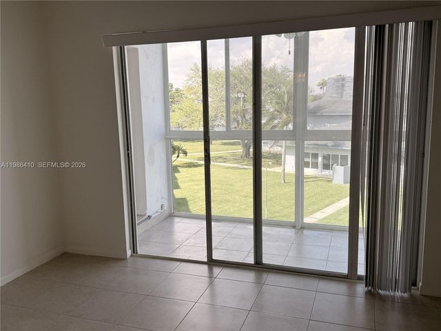 2223 Park Ln 306, Hollywood, FL 33021