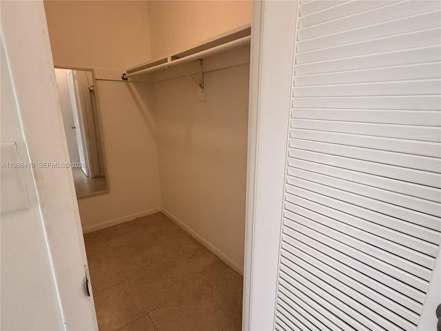 2223 Park Ln 306, Hollywood, FL 33021