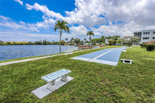2223 Park Ln 306, Hollywood, FL 33021