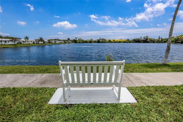 2223 Park Ln 306, Hollywood, FL 33021