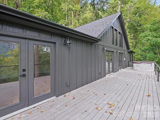 384 Cascada Vista Drive, Chimney Rock, NC 28720