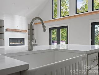 384 Cascada Vista Drive, Chimney Rock, NC 28720