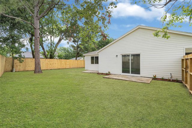 5314 Gayla Lane, Baytown, TX 77521