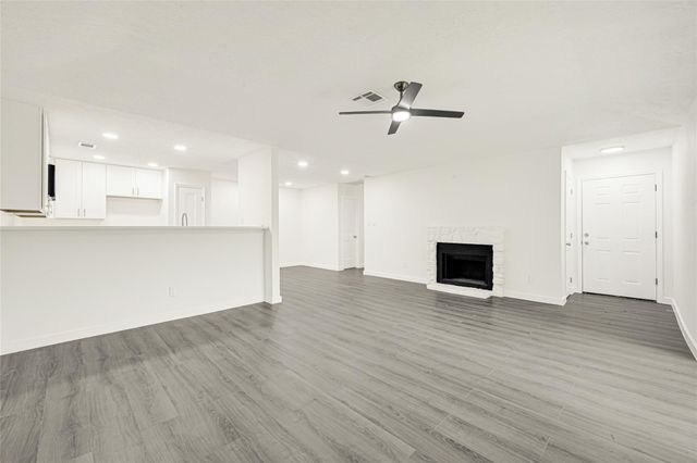 5314 Gayla Lane, Baytown, TX 77521