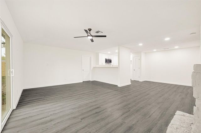 5314 Gayla Lane, Baytown, TX 77521