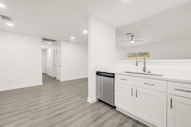 5314 Gayla Lane, Baytown, TX 77521